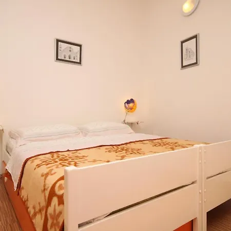 Starigrad 6585a Апартаменты